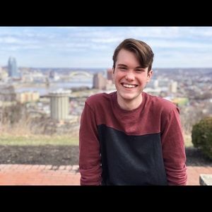 Meet your Posher, Eli